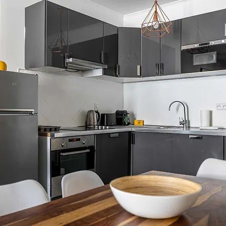 Beautiful In The Center - 2br 6p - شقة كان